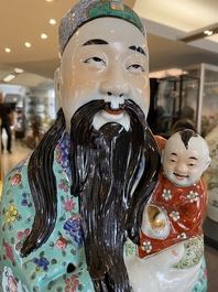 Trois figures de Dieux d'Etoiles en porcelaine de Chine famille rose, marque de Mao Ji Sheng Zao 茂記生造, 19/20&egrave;me