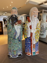 Deux figures de Dieux d'Etoiles en porcelaine de Chine famille rose, marque de Mao Ji Sheng Zao 茂記生造, 19/20&egrave;me