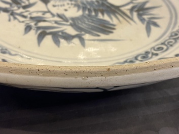 Plat en porcelaine de Vietnam ou Annam en bleu et blanc &agrave; d&eacute;cor d'un oiseau, 15/16&egrave;me