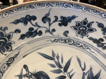 A Vietnamese or Annamese blue and white 'bird' dish, 15/16th C.