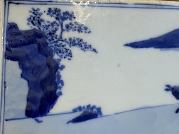 Carreau de forme rectangulaire en porcelaine de Chine en bleu et blanc, Kangxi