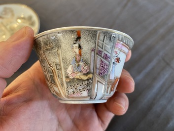 Tasse et soucoupe en porcelaine de Chine famille rose &agrave; d&eacute;cor exceptionnel, Yongzheng
