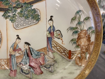 Assiette en porcelaine de Chine famille rose coquille d'oeuf, Yongzheng