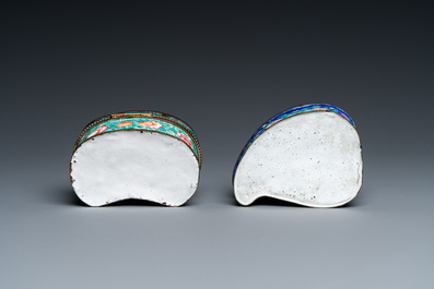 Two Chinese Canton enamel snuff boxes and covers, 18/19th C.