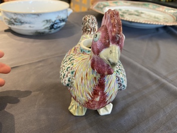 Verseuse en forme de coq en porcelaine de Chine famille rose, Qianlong