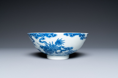 Een Chinese blauw-witte 'Bleu de Hue' kom voor de Vietnamese markt, Tự Đức periode, eind 19e eeuw