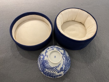 Rare petit bol en porcelaine de Chine 'Bleu de Hue' pour le Vietnam, marque Nhất, Thiệu Trị