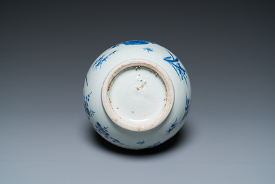 A Chinese blue and white bottle vase with a dragon on the neck, Transitional period