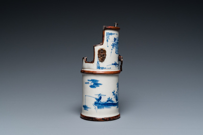 A Vietnamese copper-mounted blue and white water pipe, 19th C.