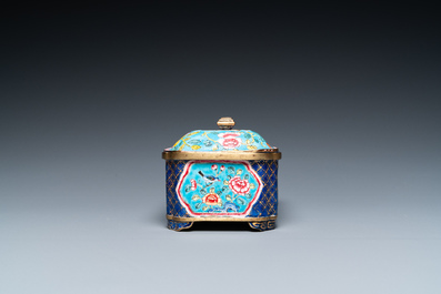 A Chinese Canton enamel covered box and interior tray for the Vietnamese market, 19th C.