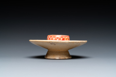 A Chinese Cizhou cup stand, Jin/Yuan