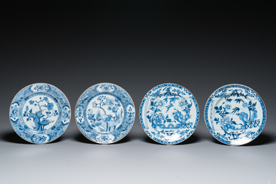 Huit assiettes en porcelaine de Chine en bleu et blanc, Kangxi