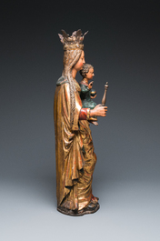 Grande Vierge &agrave; l'Enfant en bois sculpt&eacute; et polychrom&eacute;, Flandres, 16/17&egrave;me