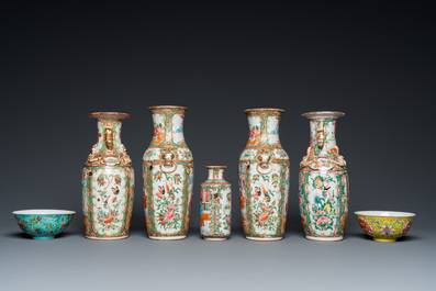 Eight Chinese Canton famille rose vases, two Nanking vases and two famille rose bowls, 19/20th C.