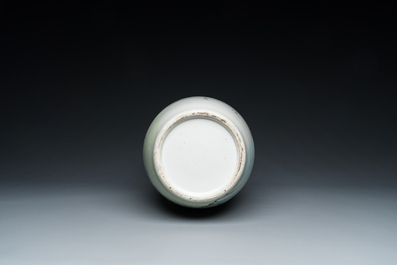 Vase en porcelaine de Chine qianjiang cai &agrave; d&eacute;cor de sages, dat&eacute; 1895