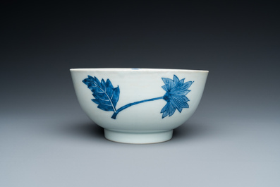 A Chinese blue and white 'Bleu de Hue' bowl from a royal mission for the Vietnamese market, T&acirc;n Sửu  辛丑 mark, dated 1841