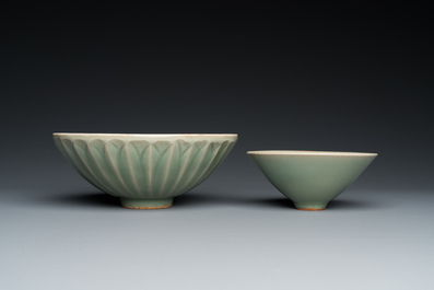 Two Chinese Longquan celadon bowls, Song or later