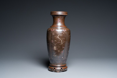 Vase en bronze 'Shisou' incrust&eacute; de cuivre et argent pour le Vietnam, marque de Rongtai 榮泰, 19&egrave;me