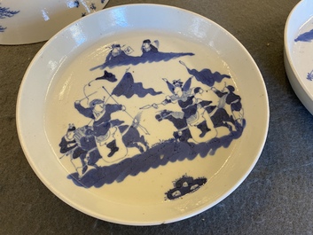 Three Chinese blue and white 'Bleu de Hue' bowls and two dishes for the Vietnamese market, 19th C.