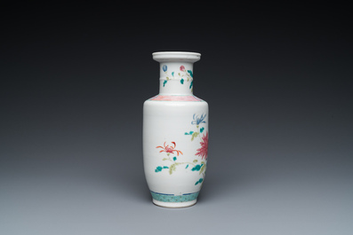 A Chinese famille rose rouleau vase, Daoguang mark, 19th C.