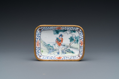 A Chinese Canton enamel tea caddy and four small dishes, 19th C.