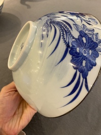 Een Chinese blauw-witte 'Bleu de Hue' kom voor de Vietnamese markt, Ngoạn ngọc 玩玉 merk, 19e eeuw