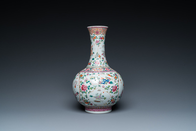 Vase de forme bouteille en porcelaine de Chine famille rose &agrave; d&eacute;cor d'antiquit&eacute;s, marque et &eacute;poque de Guangxu