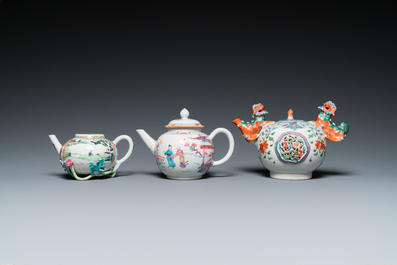 Trois th&eacute;i&egrave;res en porcelaine de Chine famille rose, Yongzheng/Qianlong