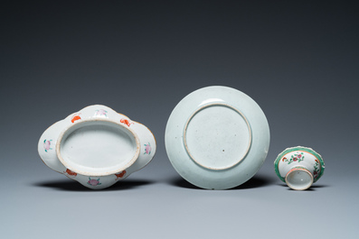 Four Chinese famille rose dishes and two bowls, 19/20th C.