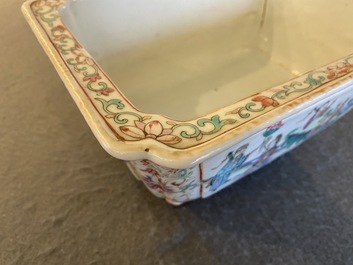 A rectangular Chinese famille rose jardini&egrave;re, 19th C.