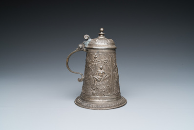 A pewter 'Three continents' mug and cover, monogram CE for Caspar Enderlein (1560&ndash;1633), Nuremberg, 16/17th C.