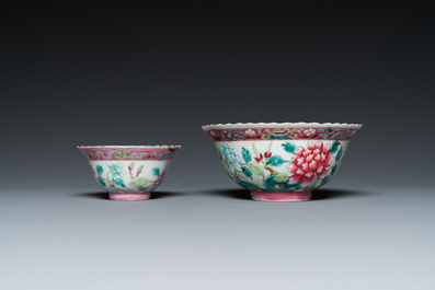 21 pi&egrave;ces en porcelaine de Chine famille rose pour le march&eacute; Straits ou Peranakan, 19&egrave;me