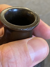 Vase de forme 'hu' en bronze incrust&eacute; d'argent, Chine, 17/18&egrave;me