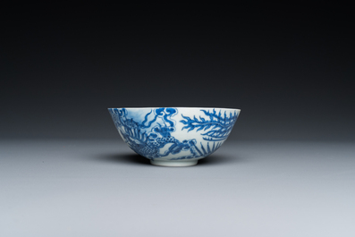 A rare small Chinese blue and white 'Bleu de Hue' bowl, Nhất mark, Thiệu Trị