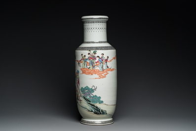 A Chinese famille rose rouleau vase and a pair of jardini&egrave;res, 20th C.