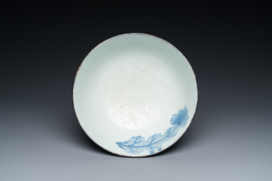 A Chinese blue and white 'Bleu de Hue' bowl for the Vietnamese market, Nh&atilde; Ngọc 雅玉 mark, 19th C.