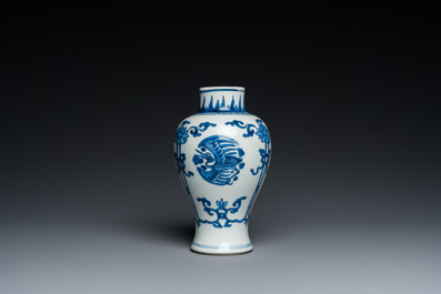 A Chinese blue and white 'cranes' vase and a pair of plates, Kangxi