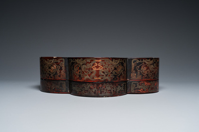 A large Chinese lacquer 'dragon' box and cover, 19/20th C.