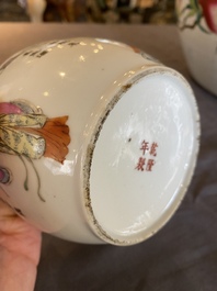 A Chinese famille rose 'Wu Shuang Pu' bowl and cover, Qianlong mark, Republic