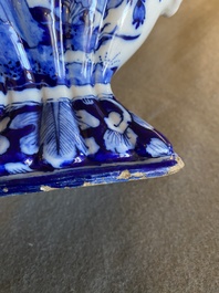 A blue and white Dutch Delft chinoiserie tulip vase, 18th C.