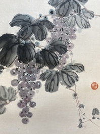 Qi Gong 啟功 (1912-2005): 'Grapes', ink and colour on paper