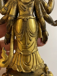 Statue d'Avalokitesvara en bronze dor&eacute;, Sino-Tibet, probablement 19&egrave;me