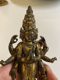 Statue d'Avalokitesvara en bronze dor&eacute;, Sino-Tibet, probablement 19&egrave;me