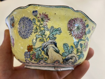 A Chinese yellow-ground Canton enamel bowl, Yongzheng/Qianlong