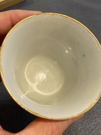 Cinq tasses couvertes et quatre soucoupes en porcelaine de Chine famille rose &agrave; d&eacute;cor 'Wu Shuang Pu', marque et &eacute;poque de Daoguang