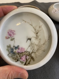 Six lave-pinceaux en porcelaine de Chine, 19/20&egrave;me