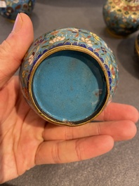 Three Chinese cloisonn&eacute; vases and a covered box, 19/20th C.