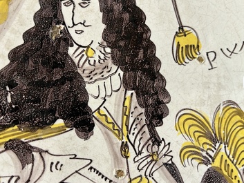Plat en majolique hollandaise polychrome au portrait du roi Guillaume III, fin du 17&egrave;me