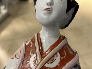 Vier Japanse Imari sculpturen van een acteur, Edo, 1e helft 18e eeuw