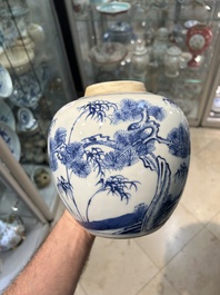 Een Chinese blauw-witte 'drie vrienden van de winter' pot, Kangxi